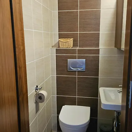 Braun Centrum & 24h Self Check-in With Private Parking * Banská Bystrica